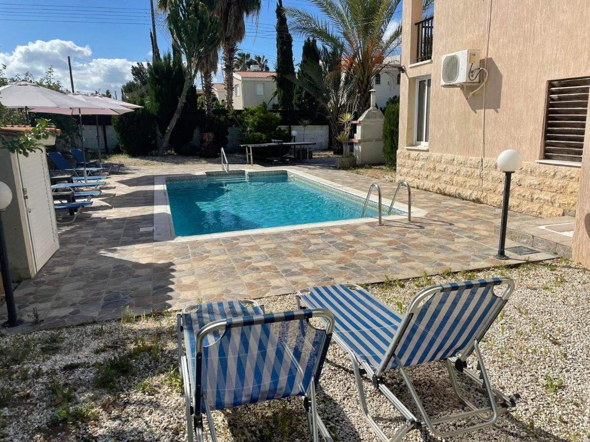 Villa Ocean Stones 1Km From Main Coral Bay Beach Peyia Exterior foto